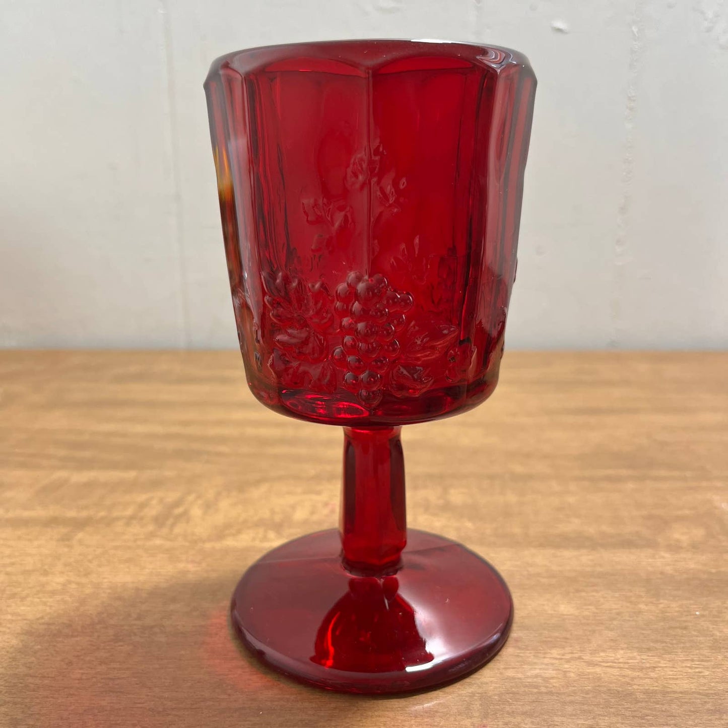 Vintage Westmoreland Paneled Grape Wine Glass AMBERINA Ruby Red 6”  TA9 B