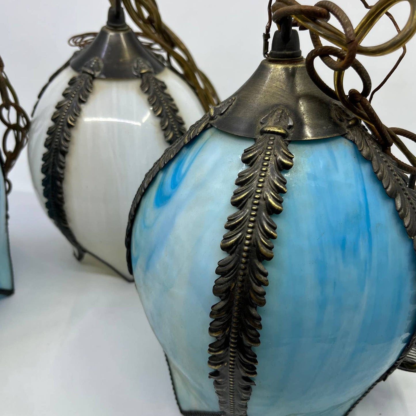 Stunning MCM Set of 3 Blue & White Slag Glass TULIP Hanging Pendant Light Lamps