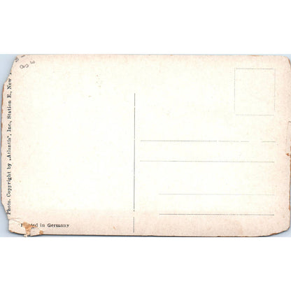 Evzones marching on a bridge. Macedonia 1913 - Original Postcard TJ7-RP1