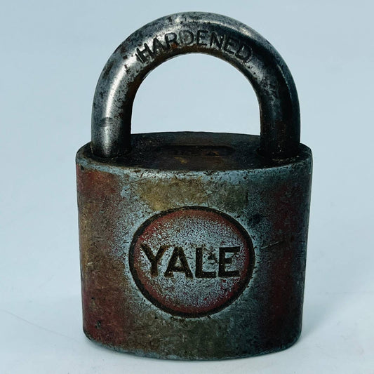 Vintage Art Deco Yale & Towne Yale Hardened Red Lock Padlock No Key SA8-3