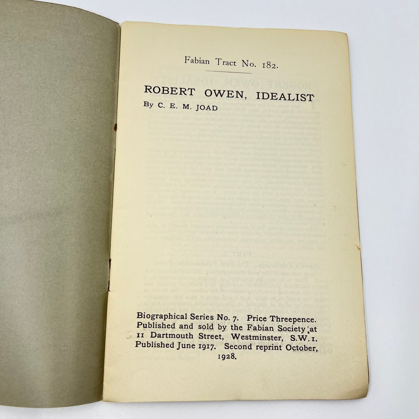 1928 ROBERT OWEN IDEALIST Biographical Series Fabian Tract No. 182 London L1-4