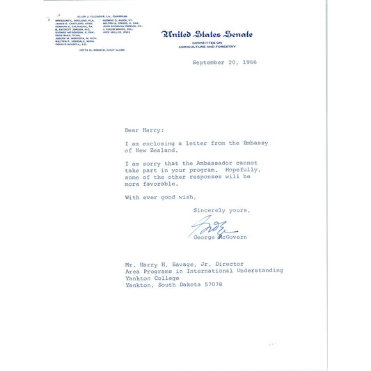 South Dakota Senator George McGovern Official Letterhead Signed Memo 1966 B12