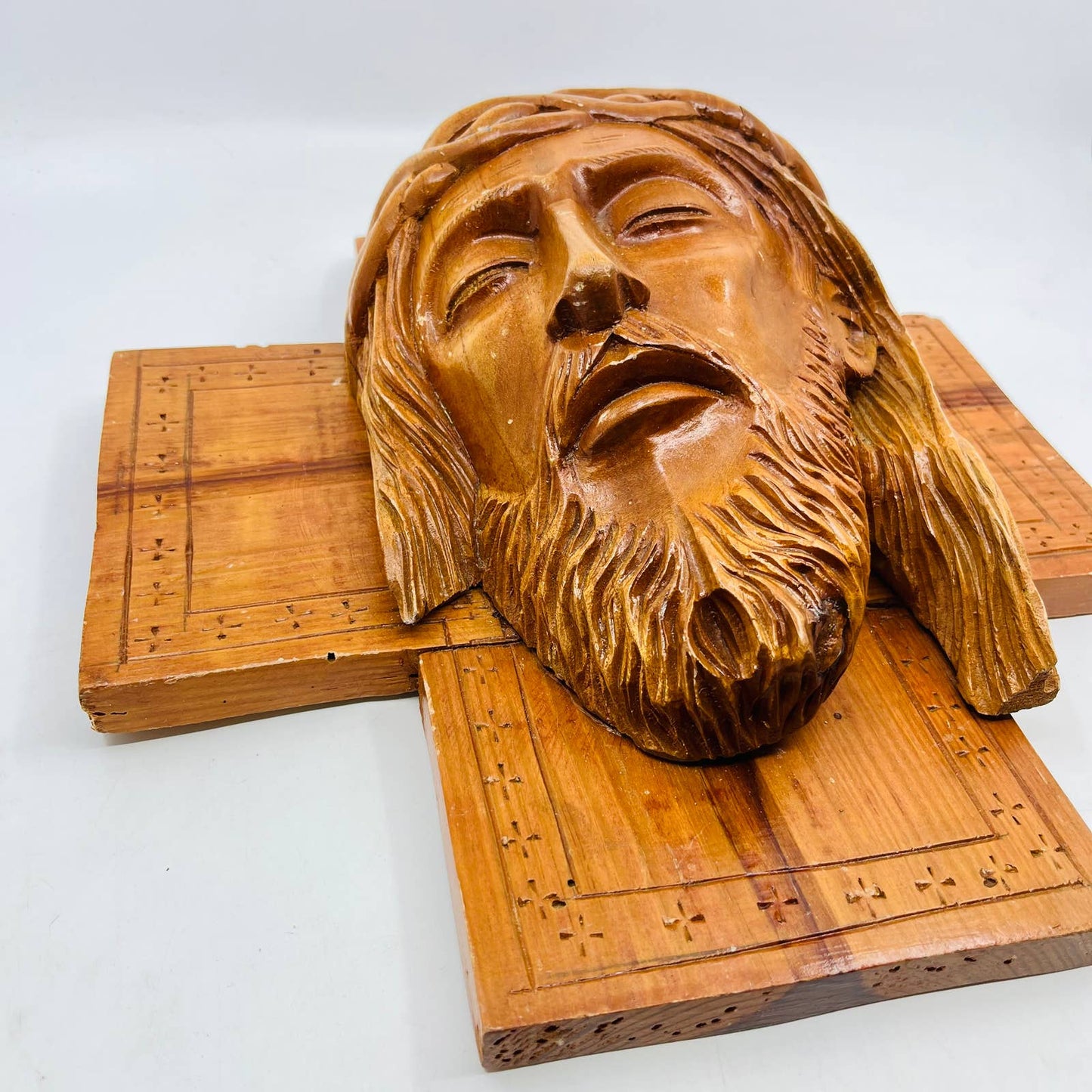 Amazing Hand Carved Jesus Face Cross Relief Wall Plaque Olive Wood 12x13x4