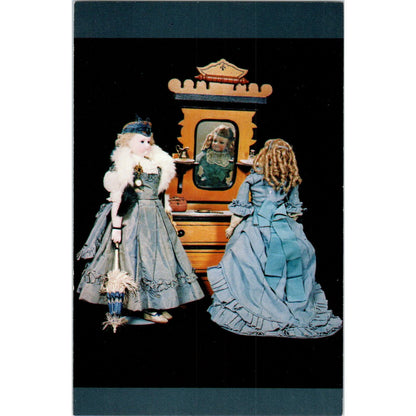 Les Poupées Parisiennes Bisque Luxury Dolls Original Postcard PB10