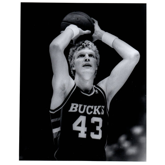 1986 Press Photo Basketball NBA Milwaukee Bucks Jack Sikma 8x10" AD3-4