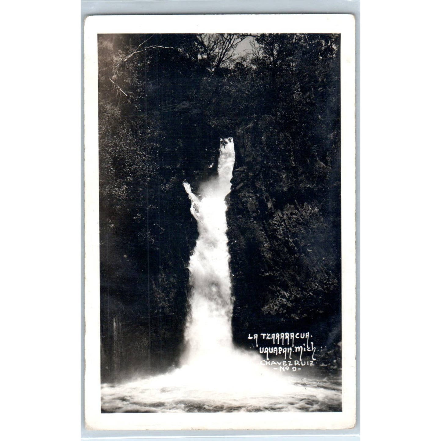 La Tzararacua Uruapan Mich  Mexico - Original RPPC Postcard TJ7-MP