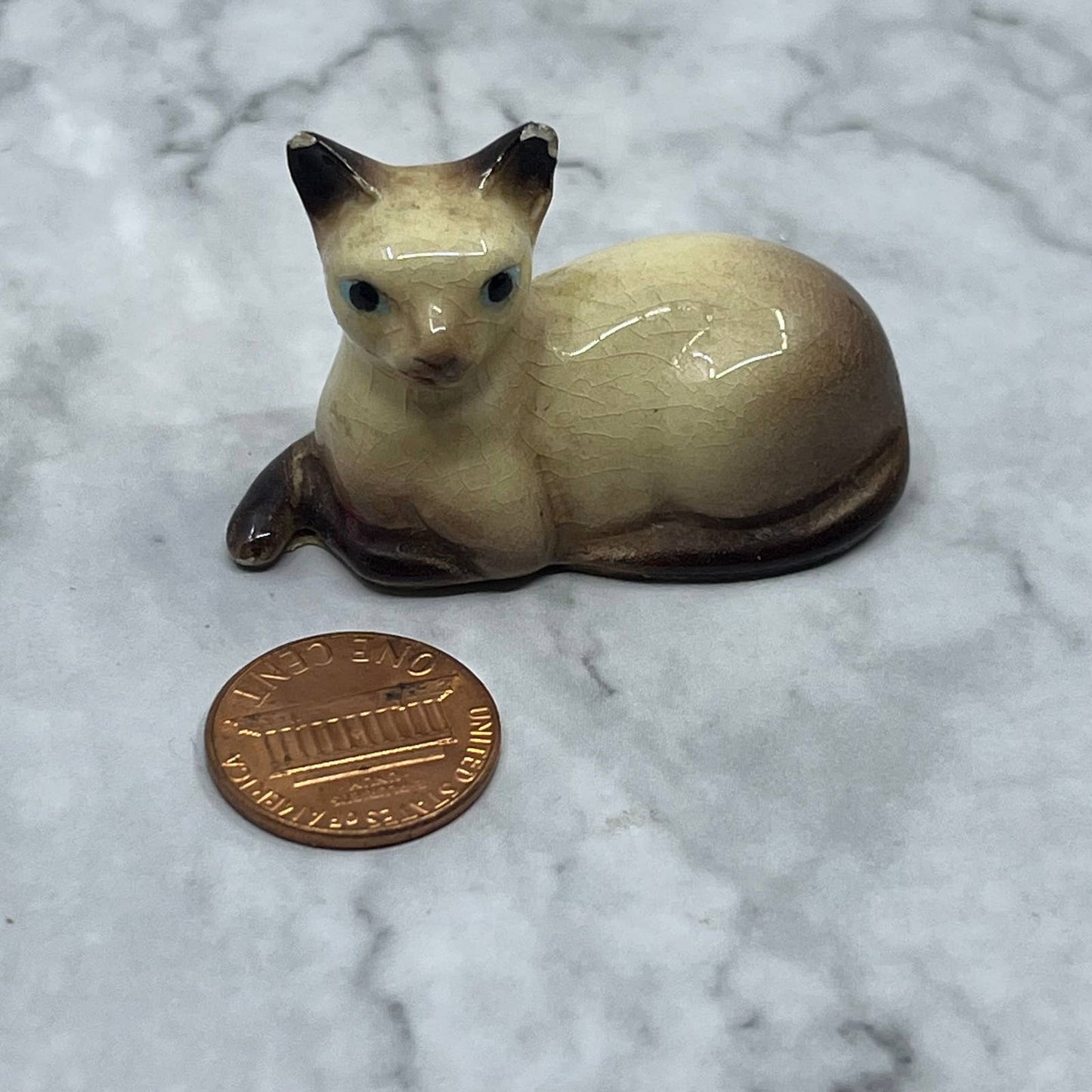 Vintage MCM Hand Painted Siamese Cat Bone China Figurine 2” Japan SE1