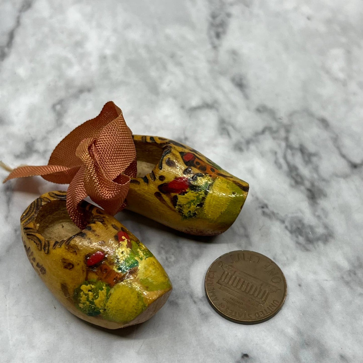 Vintage Miniature Wooden Dutch Clogs Shoes 1.25" TJ9