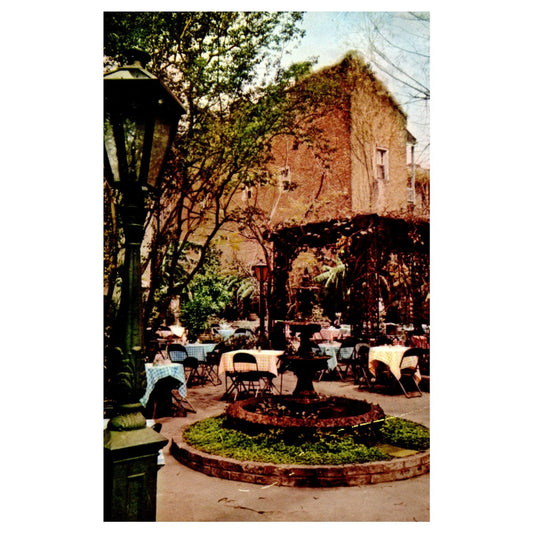 Vtg Postcard Court of the Two Sisters Restaurant Vieux Carre New Orleans P4-6
