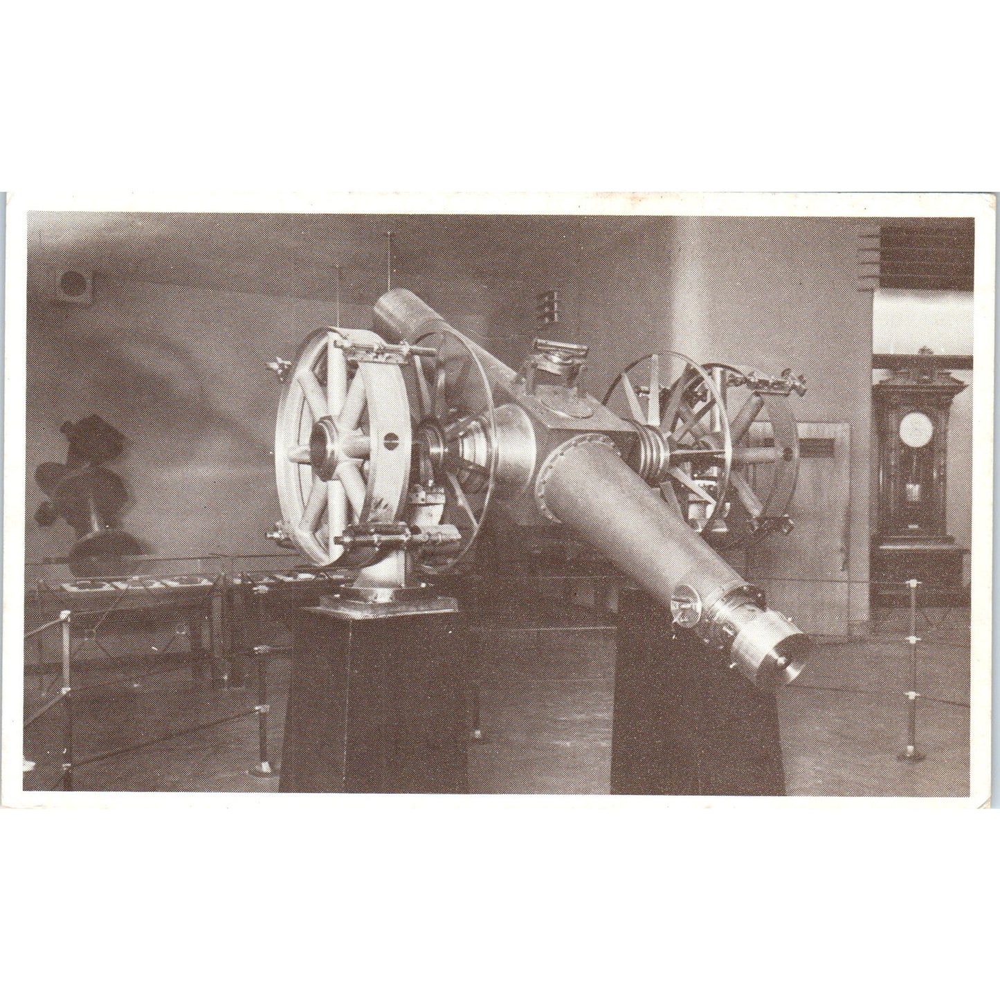 Adler Planetarium and Astronomical Museum Chicago Original Postcard P1-13