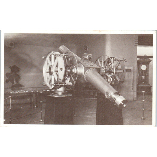 Adler Planetarium and Astronomical Museum Chicago Original Postcard P1-13