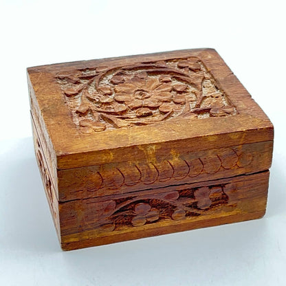 Vintage Teak Wood Carved Trinket Box India 3x2.5” TE5