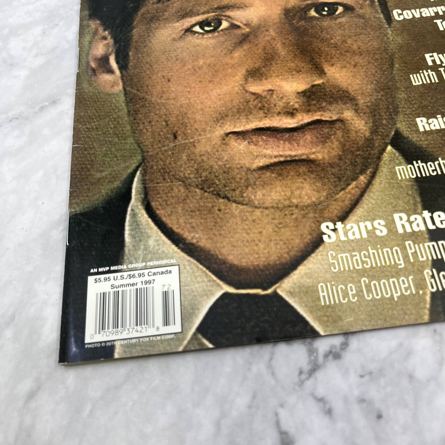 The X-Files Official TV Series Magazine Issue No #2 November 1997 Mulder TJ3