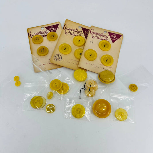 Lot of Vintage Yellow Buttons TA6