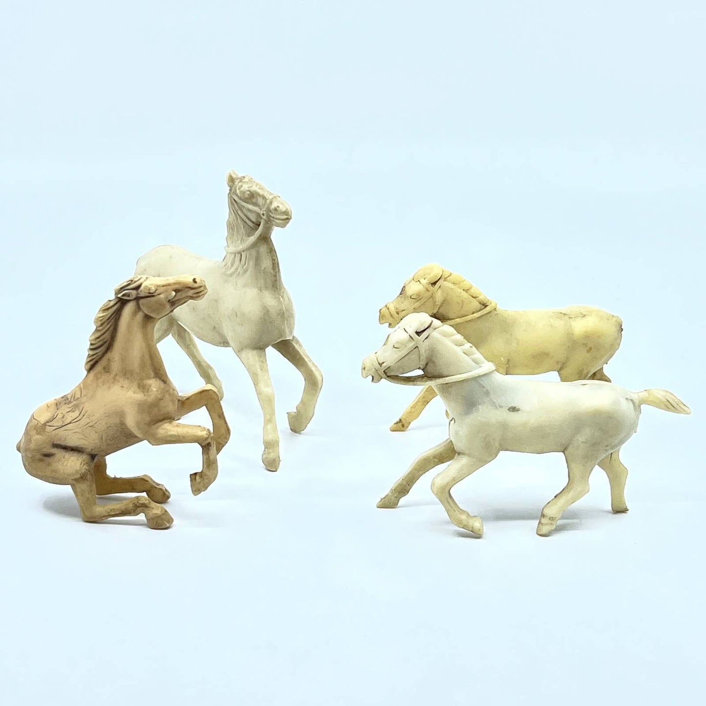 1950s-60s Lot of 4 Plastic Toy Horses Cowboys & Indians Marx Western SD7