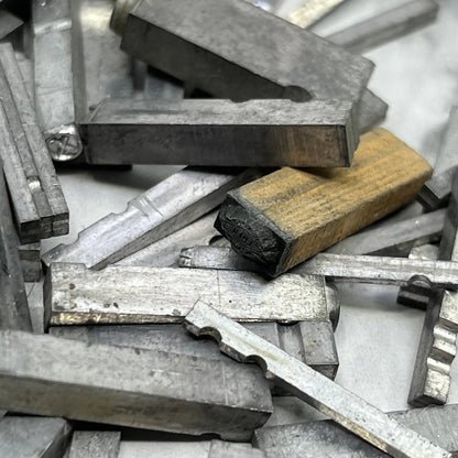 Huge Lot Vintage Letterpress Printers Block Various Size LETTERS & Spacers SE850
