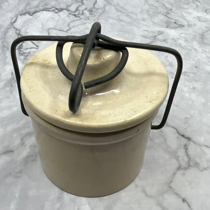 VTG Small Kaukauna Klub Wisconsin Dairy Stoneware Crock 4” Wire Bale Lid TI7