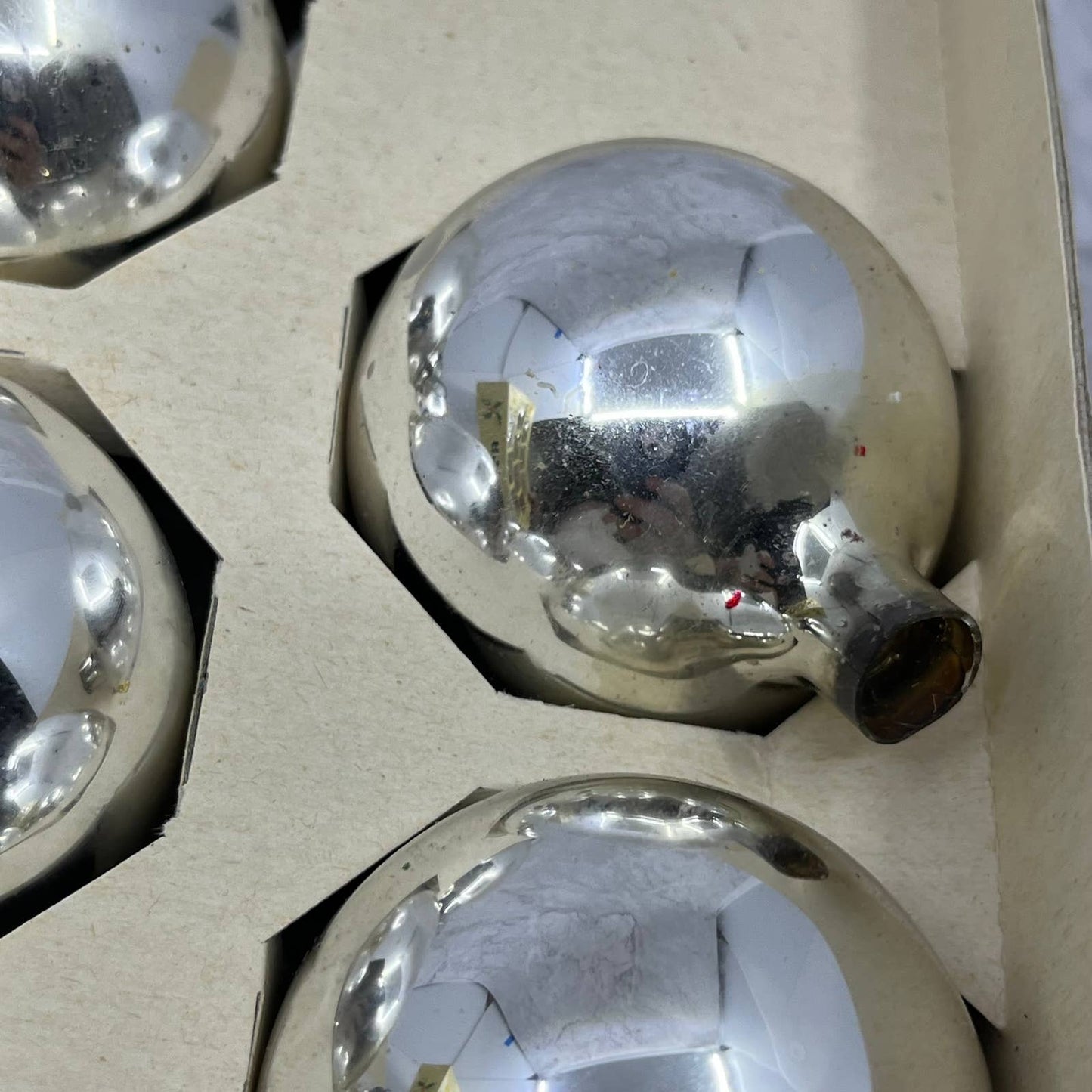 HOLLY 10 Vintage 2 1/4" Mercury Glass Ornaments Original Box Silver TJ9