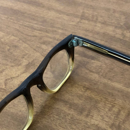 1950s American Optical Kids Horn Rimmed Glasses 5.25 w Lenticular Dog Case TH3