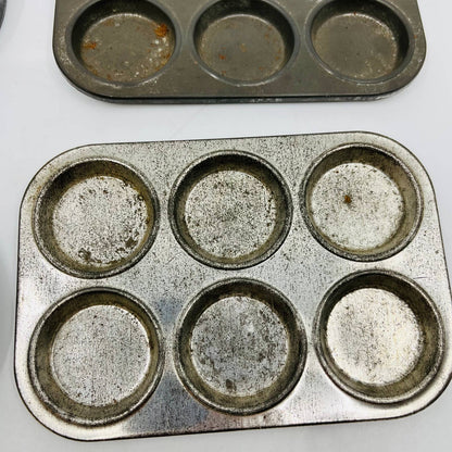 Vintage Toy Kitchen Metal 4 Piece Baking Set Muffin Tin Pie Pan TB6