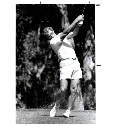 1987 Original Press Photo Golf Bucs Quarterback Steve DeBerg Golfing 8x10" AD2-2