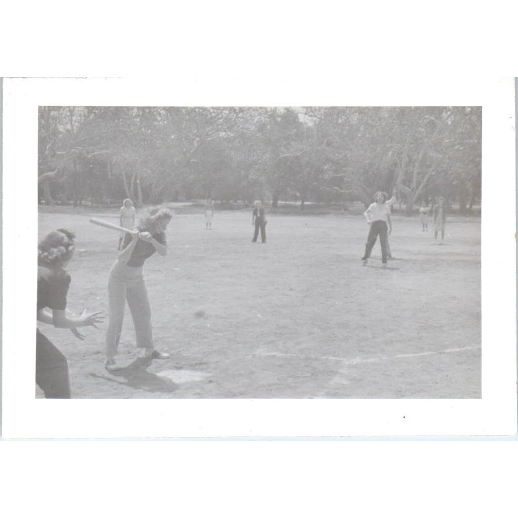 c1940 Original Photograph of Girls Playing Baseball 2.5x3.5 AD8-P18