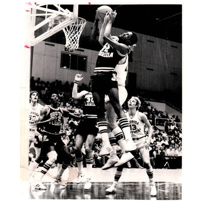 1977 Press Photo Basketball NCAA South Florida Mike Dickerson 8x10" AD3