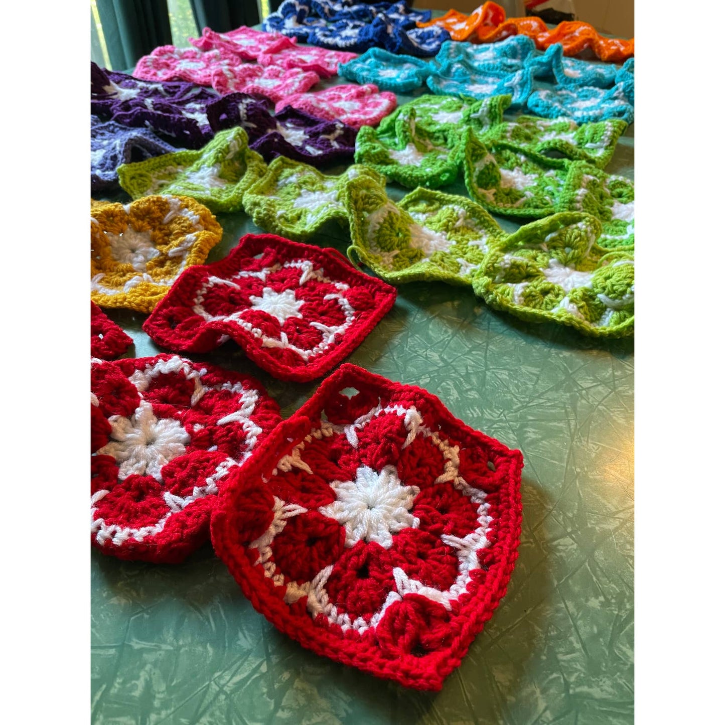 Vintage Crocheted Afghan Blanket Squares Craft Lot (43 Total) TD6
