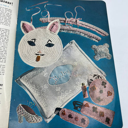 1955 Coats & Clarks Quick to Make Gifts Magazine Animals Hats Placemats TH7