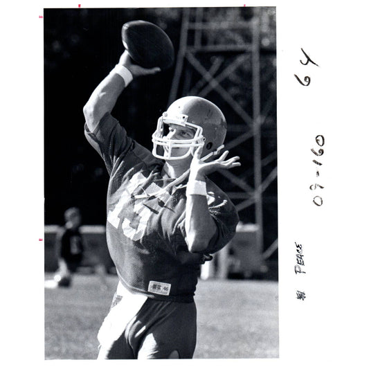 1983 Press Photo Football NCAA Florida Quarterback Wayne Peace 8x10" AD3