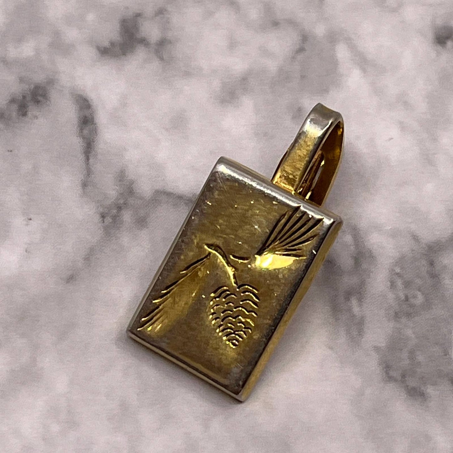 Vintage Gold Tone Pioneer Etched Pine Cone Tie Clip Bar Clasp SA2
