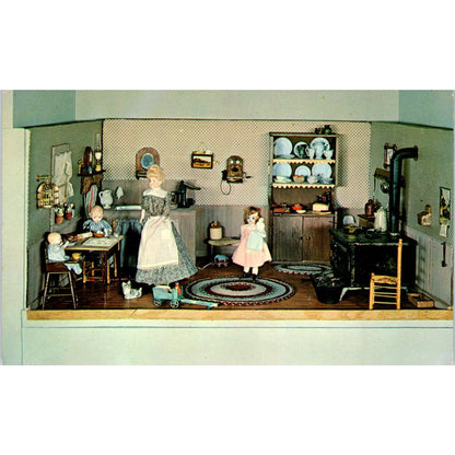Game Lodge Doll House Mabel D. Gurney Custer South Dakota Original Postcard PB9