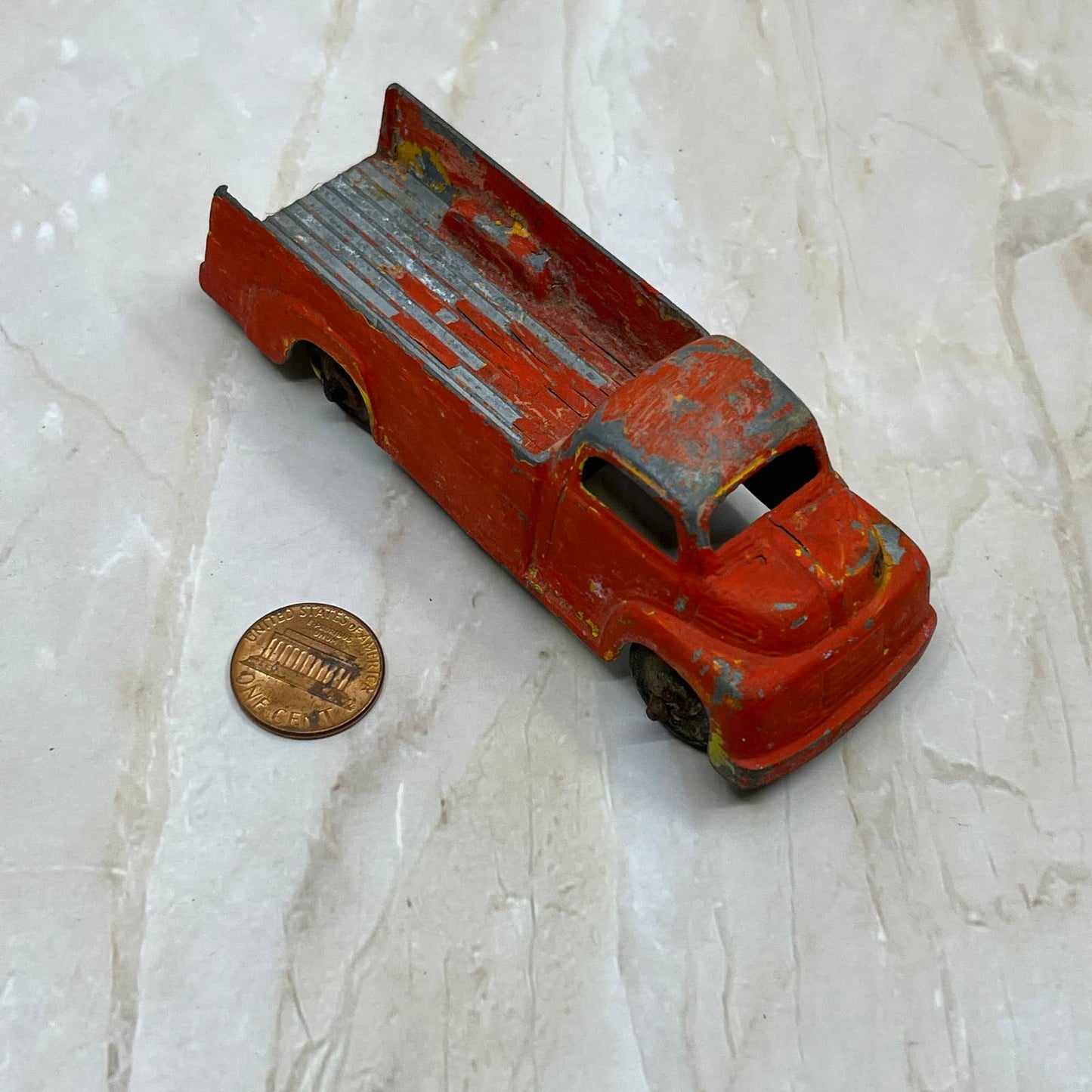 Vintage Tootsie Toy of Chicago Ford Metal Flatbed Truck  Made In USA
