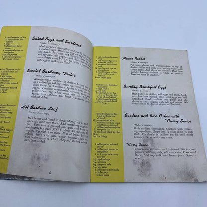 Rare 1950 Mini-Cookbook 58 Ways to Serve Sardines Seaboard Packing Co Maine TG6