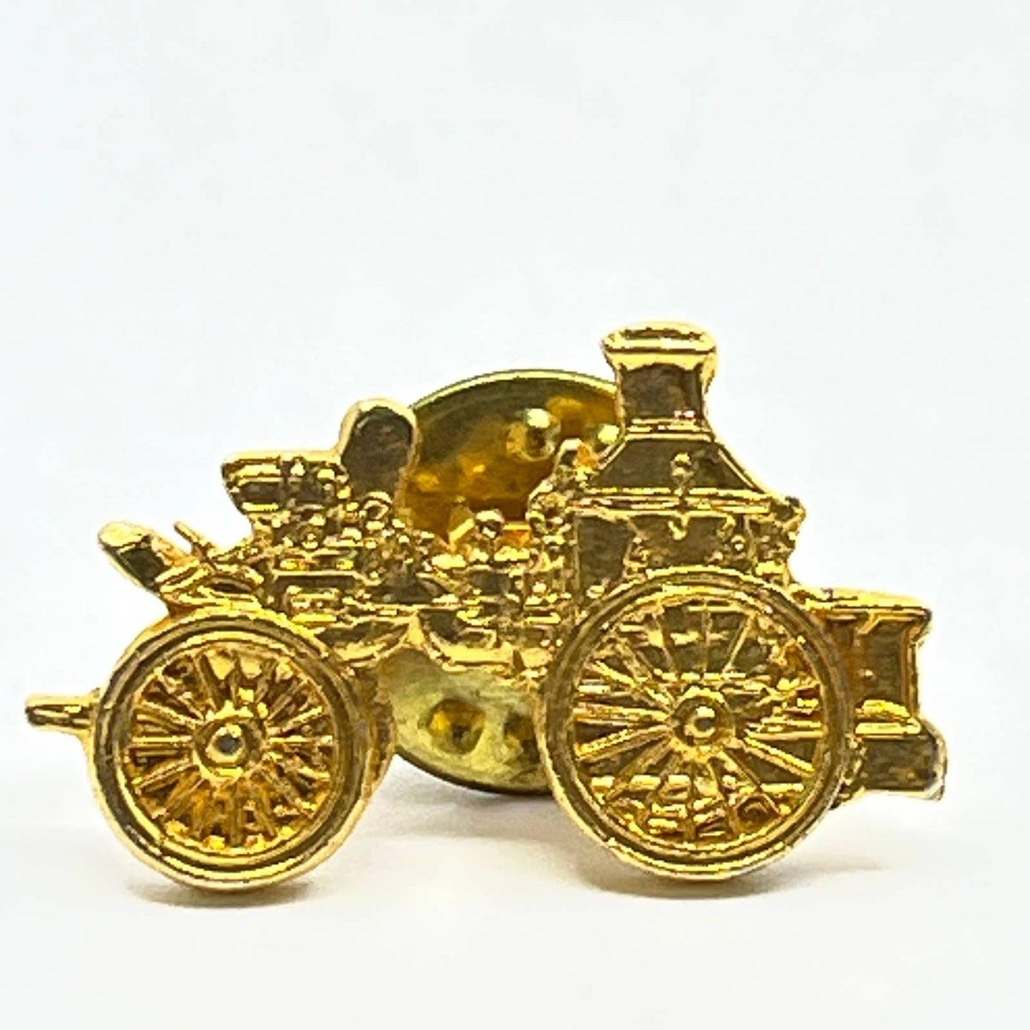 Vintage Antique Fire Engine Truck Lapel Pin Pinback Button SD8