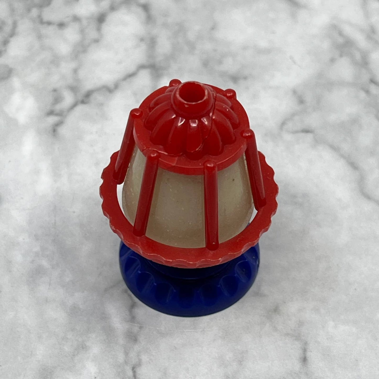 Vintage Acme 1960s Plastic Table Lamp Dollhouse Miniature Red Blue 1 7/8" SE7