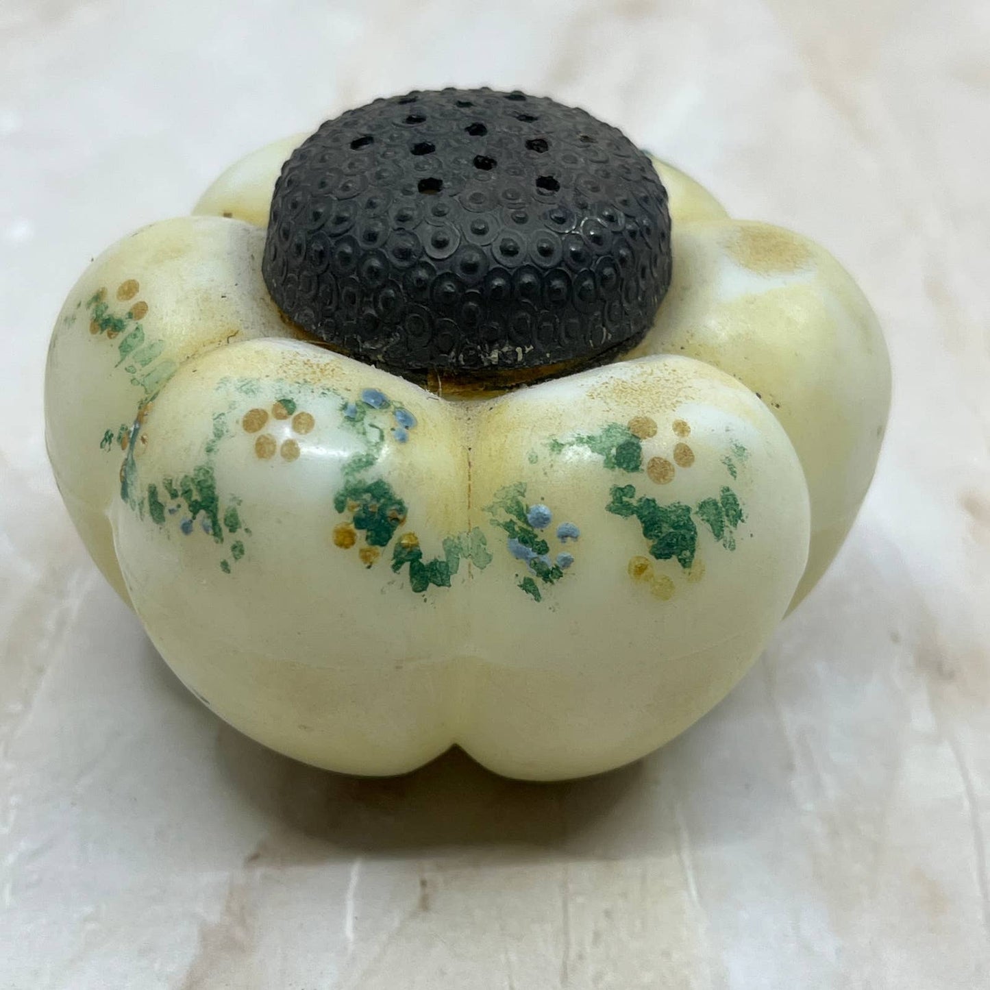 Mt Washington Tomato Shaped Salt and Pepper Shaker EAPG c1890 Victorian TJ1