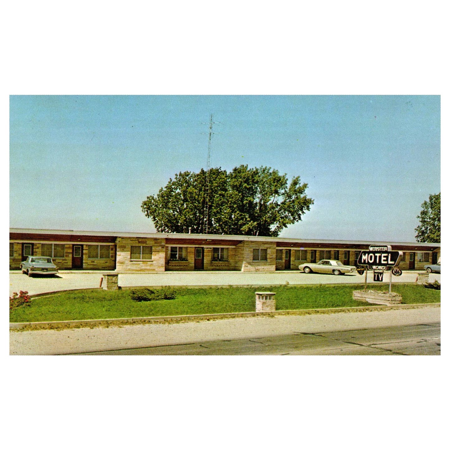 Vintage Postcard - Western Motel AAA Angola Indiana AD9