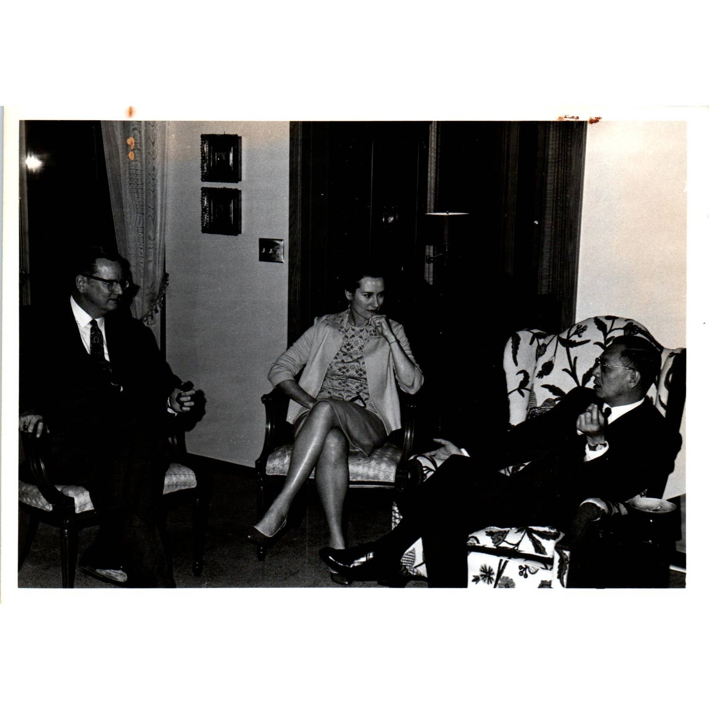 Shu-Kai Chow Chinese Ambassador, Donald Ward 1966 Original Photo 5x7 TK1-P5