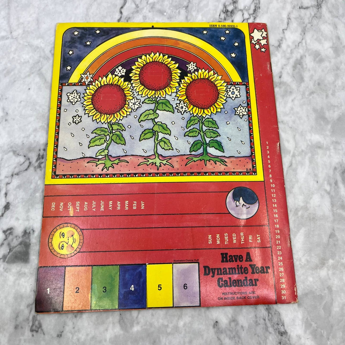 DYNAMITE MAGAZINE VOL 5 NO 6 - DECEMBER 1981 - MASH ALAN ALDA - SCHOLASTIC TJ4