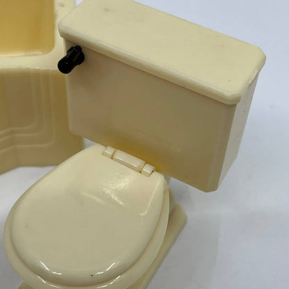 1946 RENWAL White Tub, Sink, Toilet & Red Scale Hard Plastic Dollhouse Lot TC3