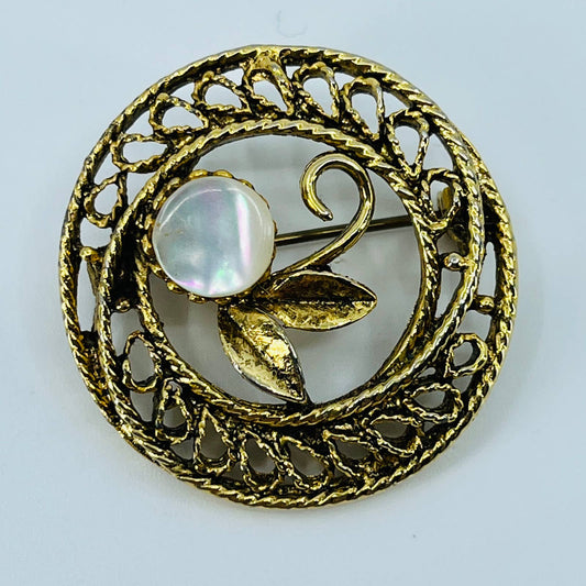 Vintage Art Nouveau Mother of Pearl Brooch Gold Tone SA6