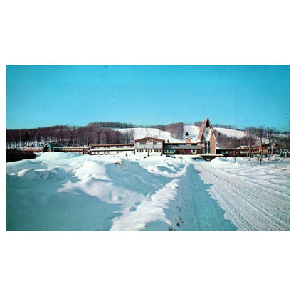 Vintage Postcard - Boyne Mountain Lodge Boyne Falls Michigan AD9