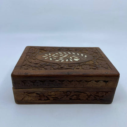 Vintage Carved Hand-Crafted Wood Stationary Jewelry Trinket Box 7x5x2.5” TG4