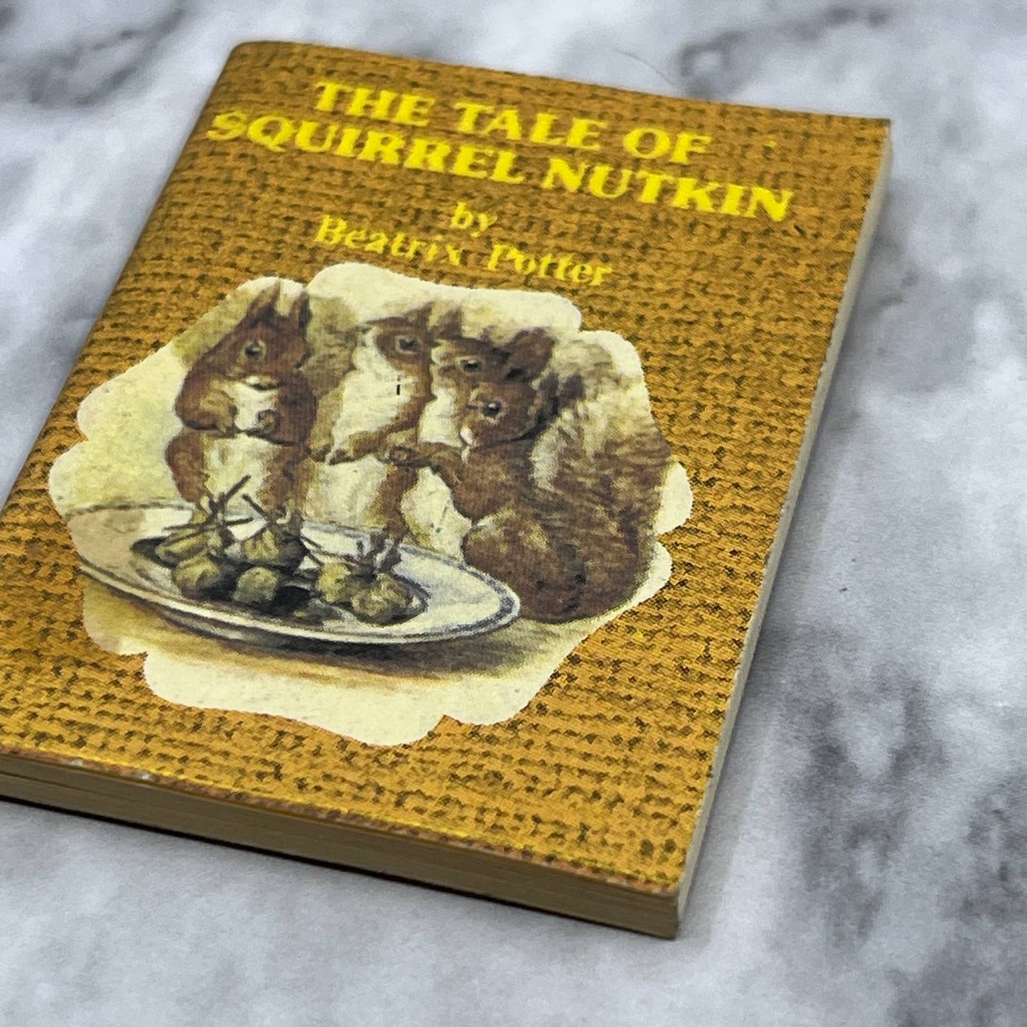 Beatrix Potter Miniature Tiny Book Tale of Squirrel Nutkin Dollhouse Size SA2