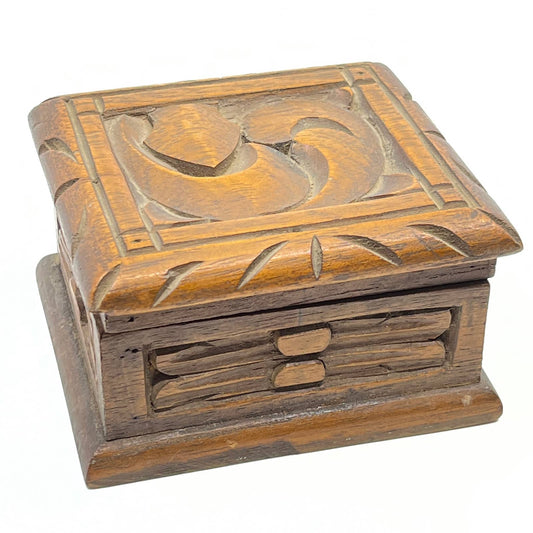 Hand Carved Wood Indonesian Trinket Jewelry Box 3.5 x 4 x 2 TF5