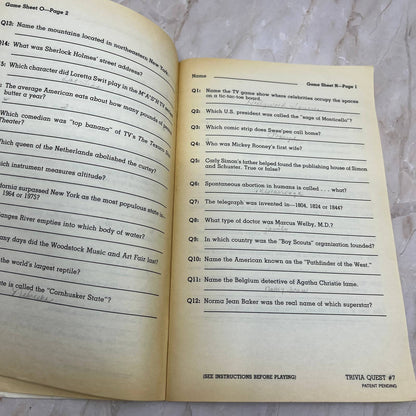 Trivia Quest 1984 Vtg Magazine Game Book #7 The Beatles Jaws James Bond TI7