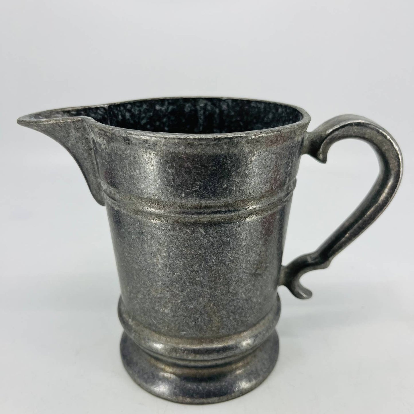 Vintage York Metal Crafters Hammered Pewter 5” Tankard Pitcher w/ Brochure TC6