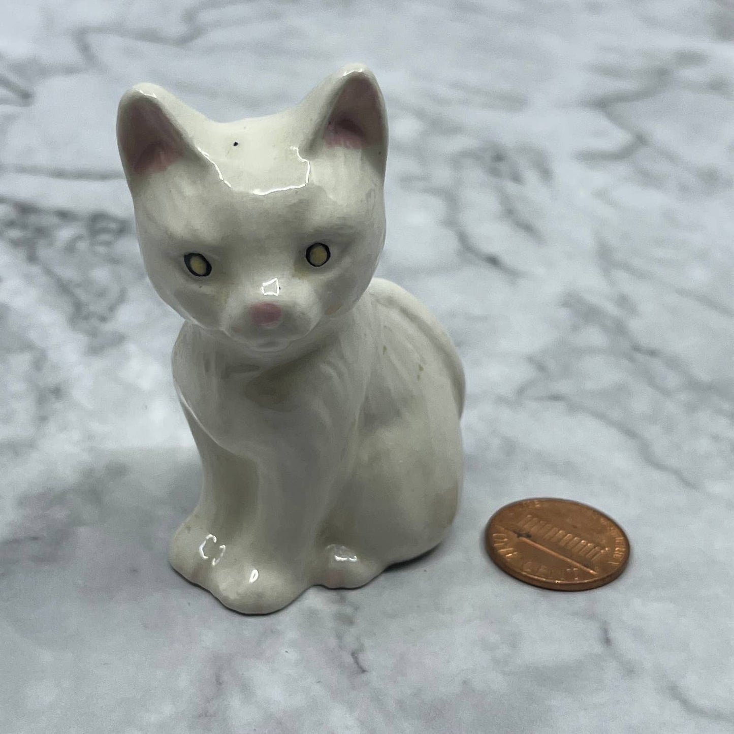 Vintage MCM Hand Painted White Kitty Cat Bone China Figurine 2.5” SE1