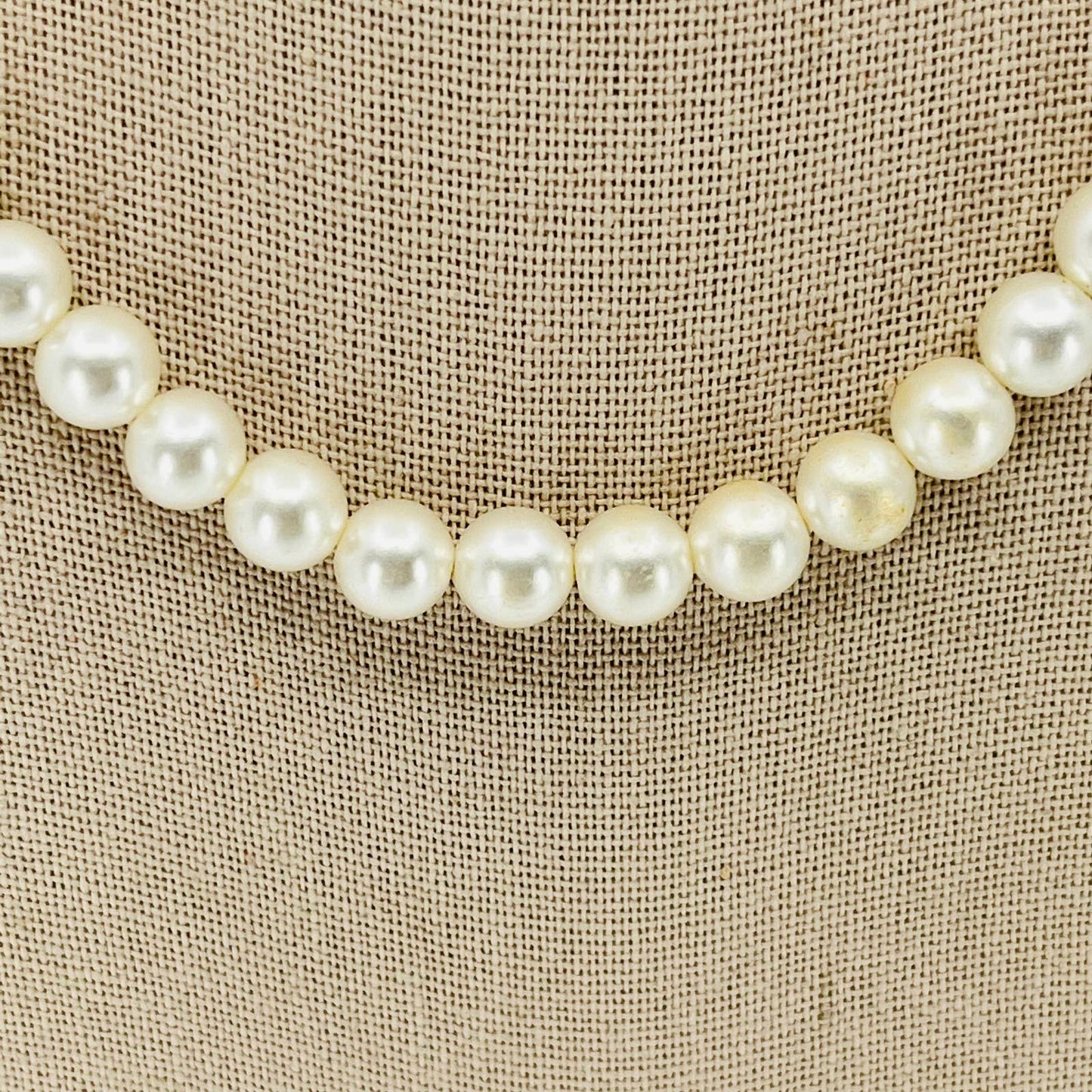 MCM Mod Faux Pearl Cool Tone Choker Necklace Made in Japan SB2